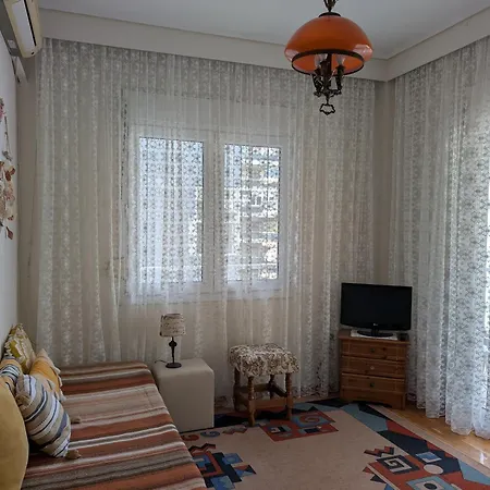 Waterfront Apartman *